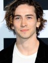 фото актера Дилан Арнольд
